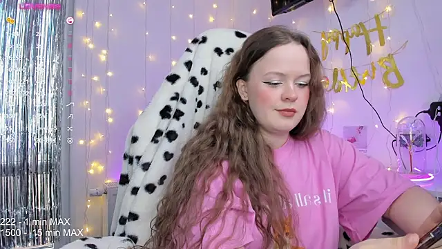 Snapshot of HANNA_MONTANAS chatting on January 18, 2025, 12:47 pm HANNA MONTANAS online show from January 18, 2025, 12:47 pm