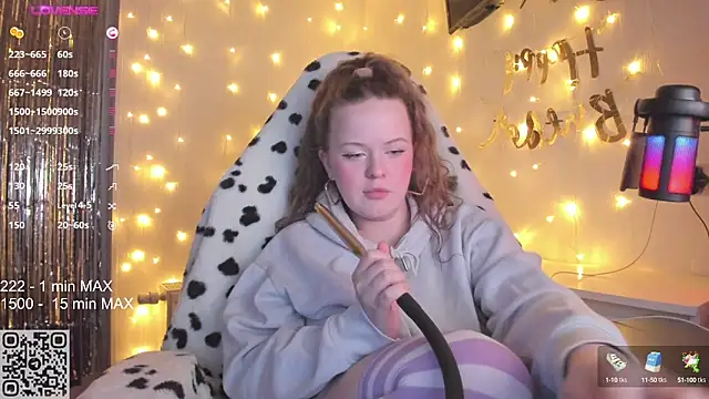 Snapshot of HANNA_MONTANAS chatting on March 5, 2025, 11:05 pm HANNA MONTANAS online show from March 5, 2025, 11:05 pm