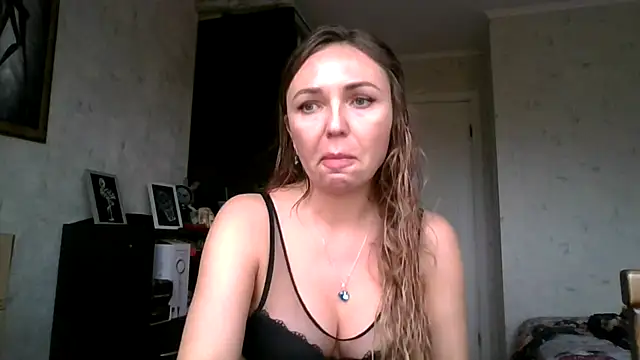 Snapshot of AngelinaLove28 chatting on October 29, 2025, 6:48 am AngelinaLove28 online show from October 29, 2025, 6:48 am