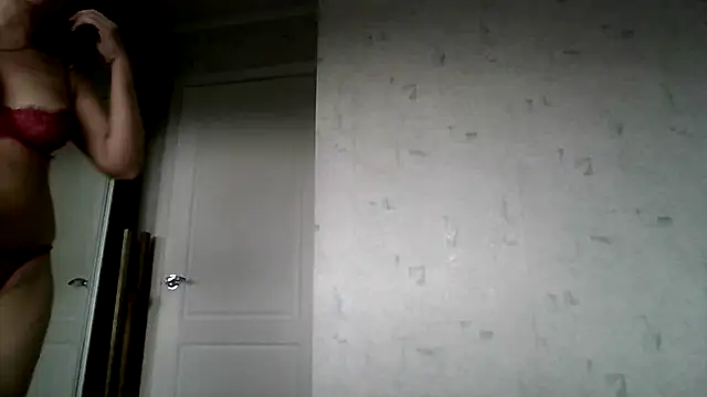 AngelinaLove28 online show from May 18, 2026, 8:20 am