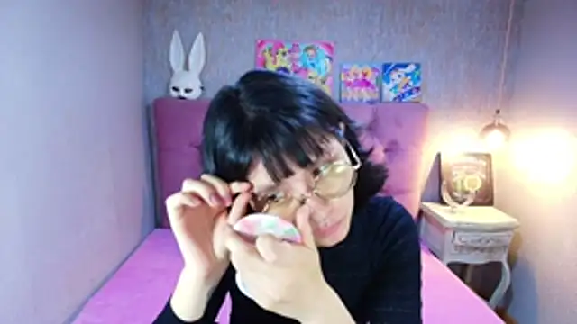 charlottemoonxz online show from June 24, 2026, 5:45 pm