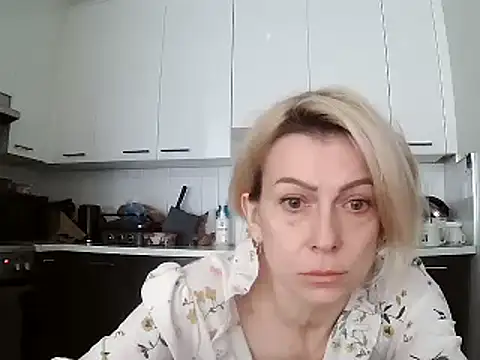 Snapshot of anechka1 chatting on January 22, 2025, 5:28 pm anechka1 online show from January 22, 2025, 5:28 pm