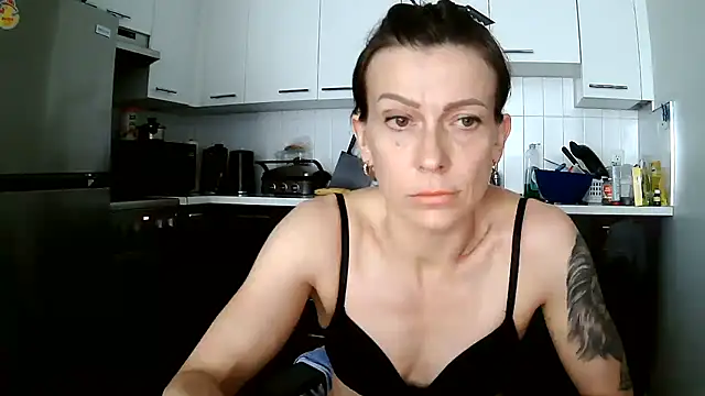 anechka1 online show from June 12, 2026, 7:13 pm