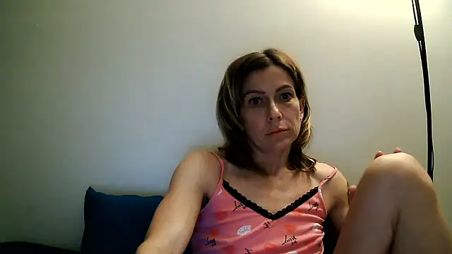 anechka1 online show from June 28, 2026, 1:33 am
