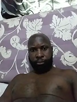 Snapshot of Stallion100 chatting on November 7, 2025, 7:52 am Stallion100 online show from November 7, 2025, 7:52 am