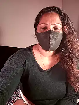 Snapshot of Kim_kardashia1 chatting on December 21, 2024, 12:59 pm Kim kardashia1 online show from December 21, 2024, 12:59 pm