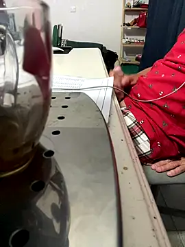 Snapshot of Alexwawapl chatting on October 16, 2025, 9:38 pm Alexwawapl online show from October 16, 2025, 9:38 pm