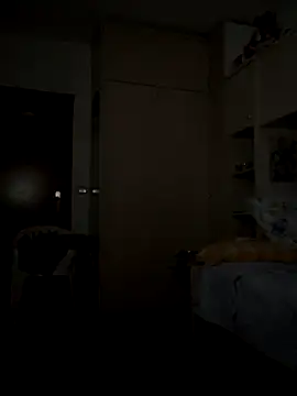 Snapshot of Kamaleonix chatting on October 17, 2025, 8:00 pm Kamaleonix online show from October 17, 2025, 8:00 pm