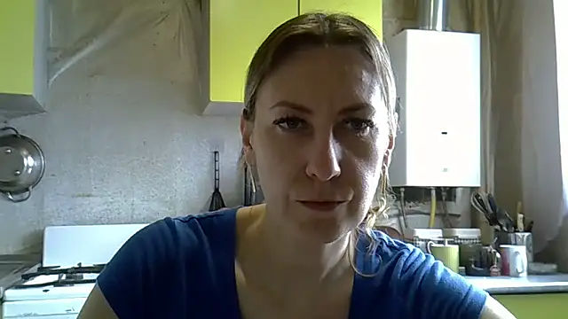 AshleyXHoney online show from April 28, 2026, 6:18 am