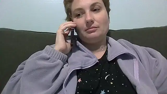 MilfyMrsRobinson online show from March 13, 2026, 11:17 am