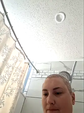 Snapshot of MilfyMrsRobinson chatting on May 5, 2026, 8:28 pm MilfyMrsRobinson online show from May 5, 2026, 8:28 pm