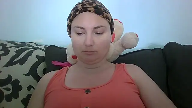 Snapshot of MilfyMrsRobinson chatting on June 5, 2026, 2:45 pm MilfyMrsRobinson online show from June 5, 2026, 2:45 pm