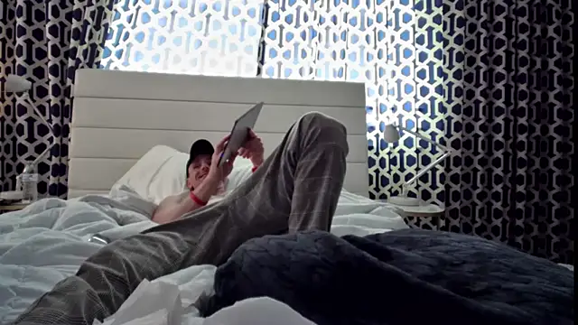 Snapshot of RyleyRydes chatting on December 12, 2024, 2:44 pm RyleyRydes online show from December 12, 2024, 2:44 pm