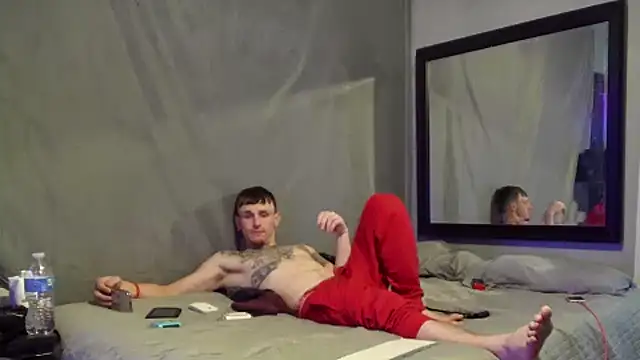 Snapshot of RyleyRydes chatting on December 22, 2024, 1:00 pm RyleyRydes online show from December 22, 2024, 1:00 pm