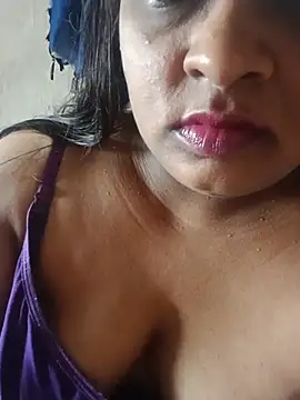 Snapshot of Love_Jenny chatting on June 29, 2026, 5:35 am Love Jenny online show from June 29, 2026, 5:35 am