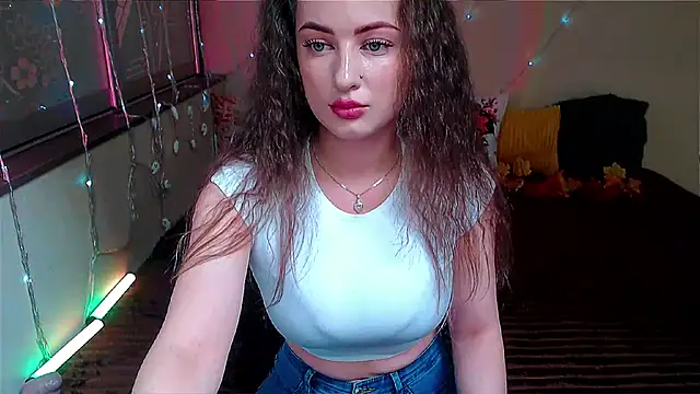 Snapshot of LizaSenri chatting on October 15, 2025, 6:46 am LizaSenri online show from October 15, 2025, 6:46 am