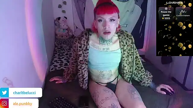 Snapshot of charlotbelucci_ chatting on May 22, 2026, 10:26 pm charlotbelucci online show from May 22, 2026, 10:26 pm