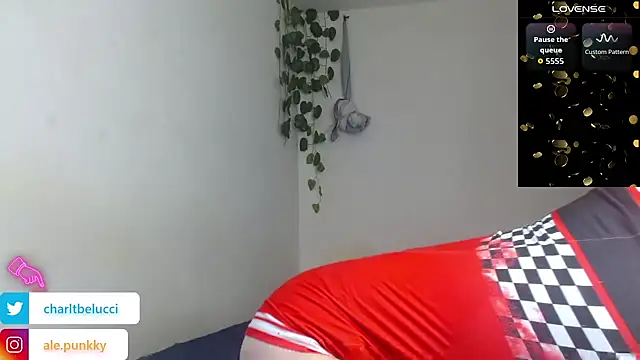 Snapshot of charlotbelucci_ chatting on June 3, 2026, 8:03 pm charlotbelucci online show from June 3, 2026, 8:03 pm