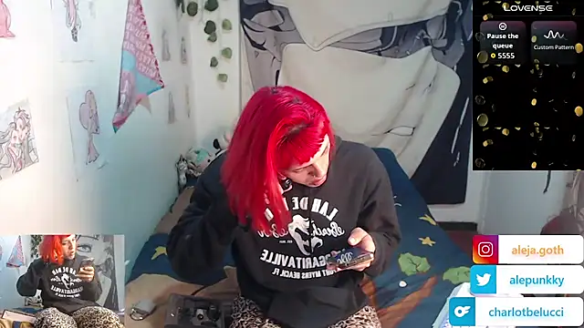 Snapshot of charlotbelucci_ chatting on July 21, 2026, 11:12 am charlotbelucci online show from July 21, 2026, 11:12 am