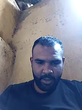 ListedLoin online show from December 5, 2025, 10:57 am