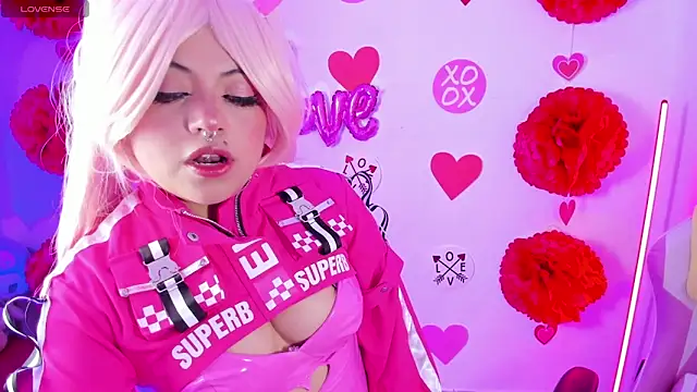 Ahri Elderwood online show from February 16, 2026, 4:52 am