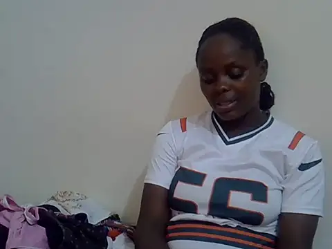 HOT-JAZMINE online show from June 21, 2026, 11:35 am