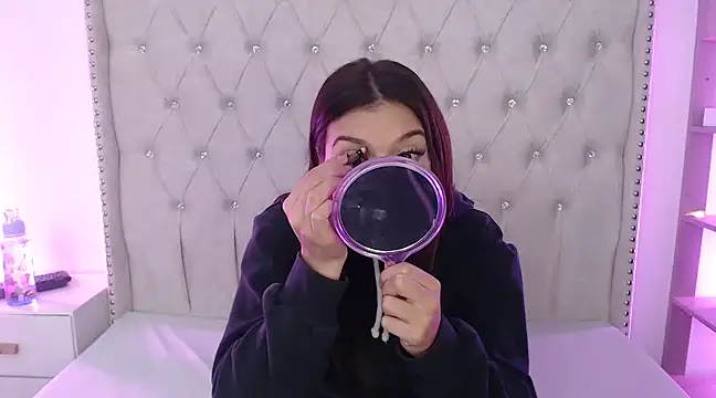 Abril Squirt online show from March 2, 2025, 8:48 am