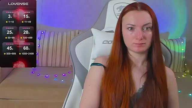 Snapshot of FlamyGold chatting on November 11, 2025, 1:05 am FlamyGold online show from November 11, 2025, 1:05 am