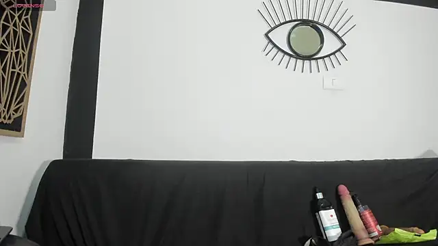 Snapshot of EmilyGomezLS chatting on July 28, 2026, 2:13 pm EmilyGomezLS online show from July 28, 2026, 2:13 pm