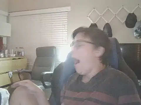 KaliSnow199623 online show from December 3, 2024, 7:21 am