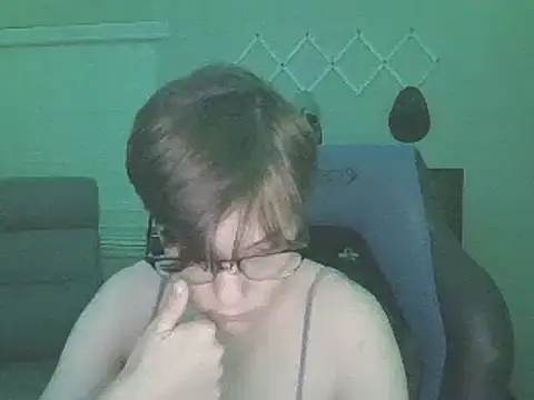 KaliSnow199623 online show from February 8, 2025, 5:29 am