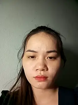 Ngoc-Trinh online show from December 7, 2024, 3:52 pm