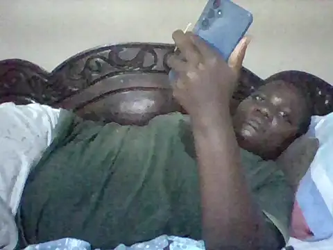 missarpie online show from October 18, 2025, 5:14 pm