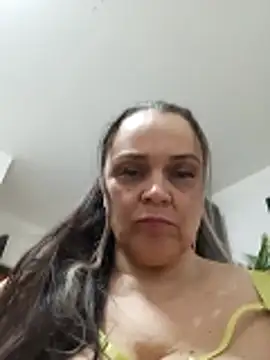 Snapshot of hugebobbs chatting on May 5, 2026, 9:50 am hugebobbs online show from May 5, 2026, 9:50 am