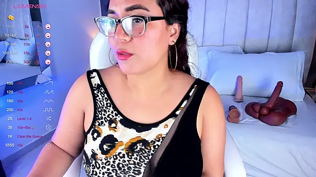 MelissaKarterrs online show from March 13, 2025, 3:17 pm