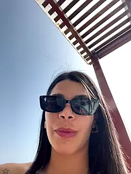 Snapshot of DaryRos chatting on October 25, 2025, 7:52 pm DaryRos online show from October 25, 2025, 7:52 pm