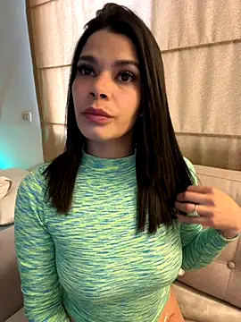 Snapshot of DaryRos chatting on October 30, 2025, 10:32 pm DaryRos online show from October 30, 2025, 10:32 pm