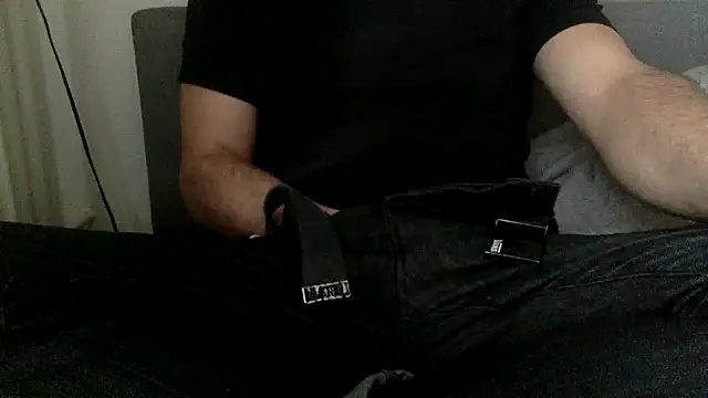 Snapshot of ___dude____ chatting on October 30, 2025, 8:05 am dude online show from October 30, 2025, 8:05 am