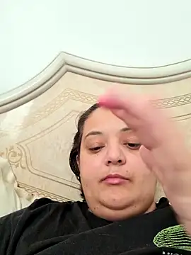 Snapshot of sarahhh1987 chatting on October 29, 2025, 6:15 am sarahhh1987 online show from October 29, 2025, 6:15 am