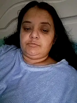 Snapshot of sarahhh1987 chatting on November 5, 2025, 6:30 pm sarahhh1987 online show from November 5, 2025, 6:30 pm