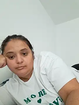 Snapshot of sarahhh1987 chatting on November 9, 2025, 6:44 am sarahhh1987 online show from November 9, 2025, 6:44 am