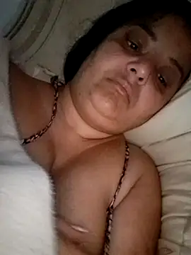 Snapshot of sarahhh1987 chatting on November 17, 2025, 5:46 am sarahhh1987 online show from November 17, 2025, 5:46 am