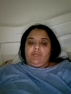 Snapshot of sarahhh1987 chatting on November 17, 2025, 6:03 pm sarahhh1987 online show from November 17, 2025, 6:03 pm