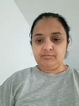 Snapshot of sarahhh1987 chatting on November 21, 2025, 9:41 am sarahhh1987 online show from November 21, 2025, 9:41 am