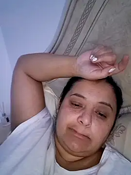 Snapshot of sarahhh1987 chatting on November 24, 2025, 4:07 pm sarahhh1987 online show from November 24, 2025, 4:07 pm