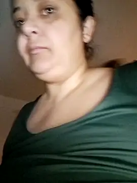 Snapshot of sarahhh1987 chatting on December 1, 2025, 3:55 am sarahhh1987 online show from December 1, 2025, 3:55 am