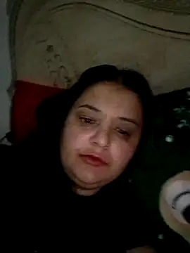 Snapshot of sarahhh1987 chatting on December 15, 2025, 5:23 am sarahhh1987 online show from December 15, 2025, 5:23 am