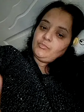 Snapshot of sarahhh1987 chatting on December 16, 2025, 5:40 pm sarahhh1987 online show from December 16, 2025, 5:40 pm