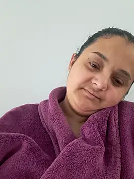 Snapshot of sarahhh1987 chatting on January 9, 2026, 8:28 am sarahhh1987 online show from January 9, 2026, 8:28 am