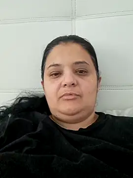 Snapshot of sarahhh1987 chatting on February 16, 2026, 6:31 am sarahhh1987 online show from February 16, 2026, 6:31 am